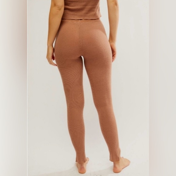 NWT Free People Luxe Life Leggings Size - Medium - Picture 4 of 12